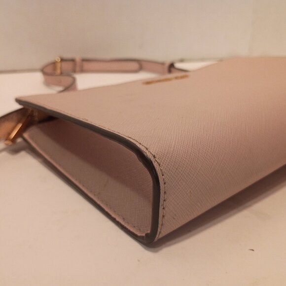NWT MICHAEL KORS Jet Set Soft Pink Saffiano Leather Convertible Clutch-Crossbody - Picture 8 of 13